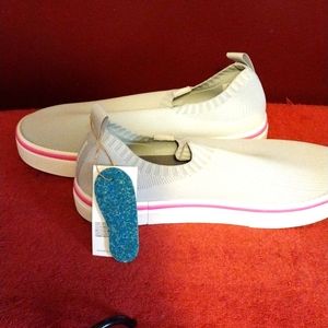 Brand New Reebok Slip on Sneakers